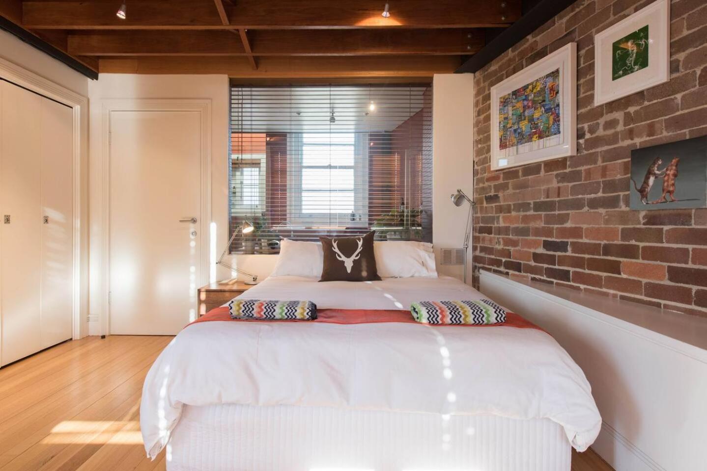 Apartment Sunny Loft Lookout With Iconic Views